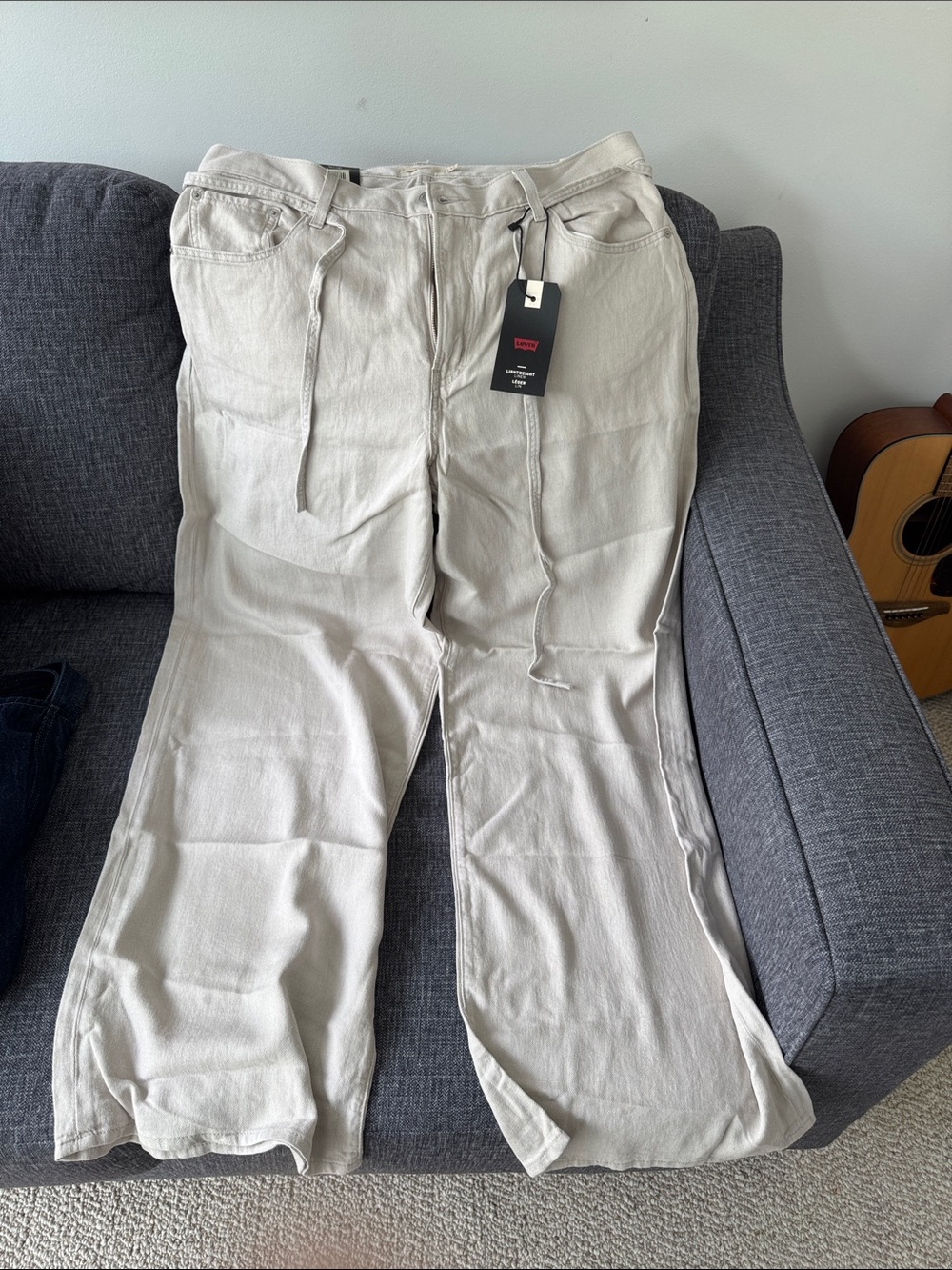 Levi's Baggy XL Jeans in Light Cream